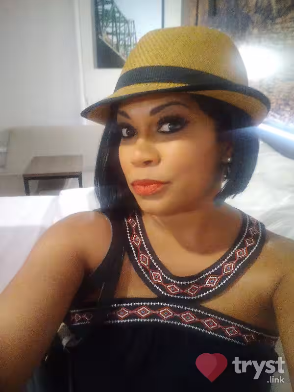 Escort/S&M Staci of Seattle / SeXXXieofSeattle in Iowa City, IA