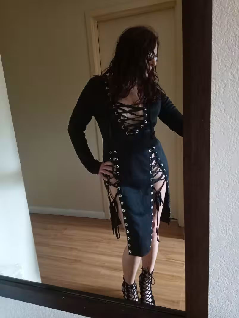 Escort Tara in Knoxville, TN