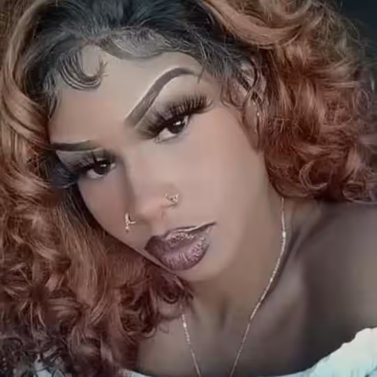 Escort Honey in Lakewood, OH