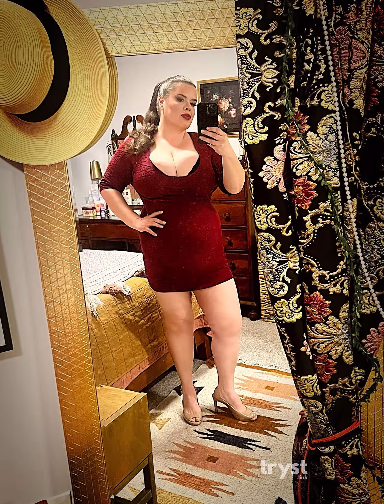 Escort Harmony in Lansing, MI