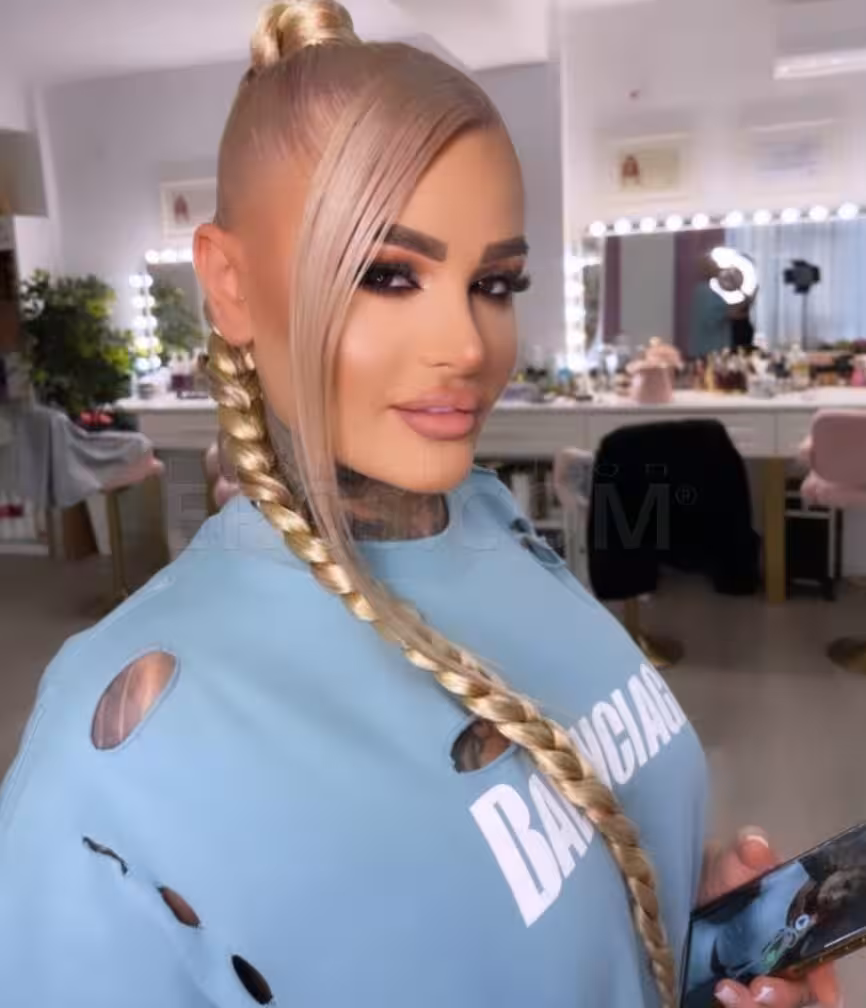 Escort/Massage Mona in Long Island, NY