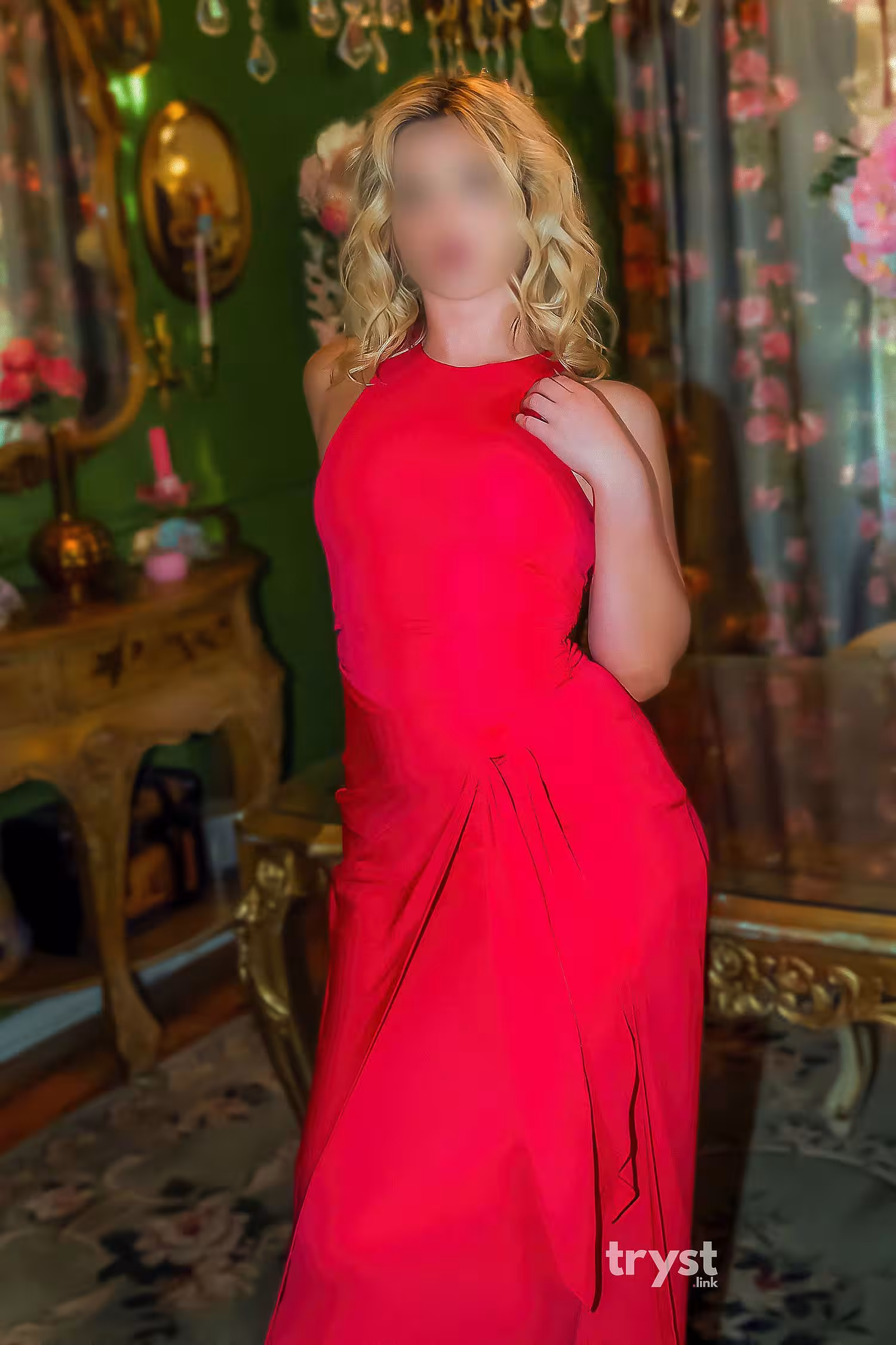 Escort Noelle Nouveau in Los Angeles, CA