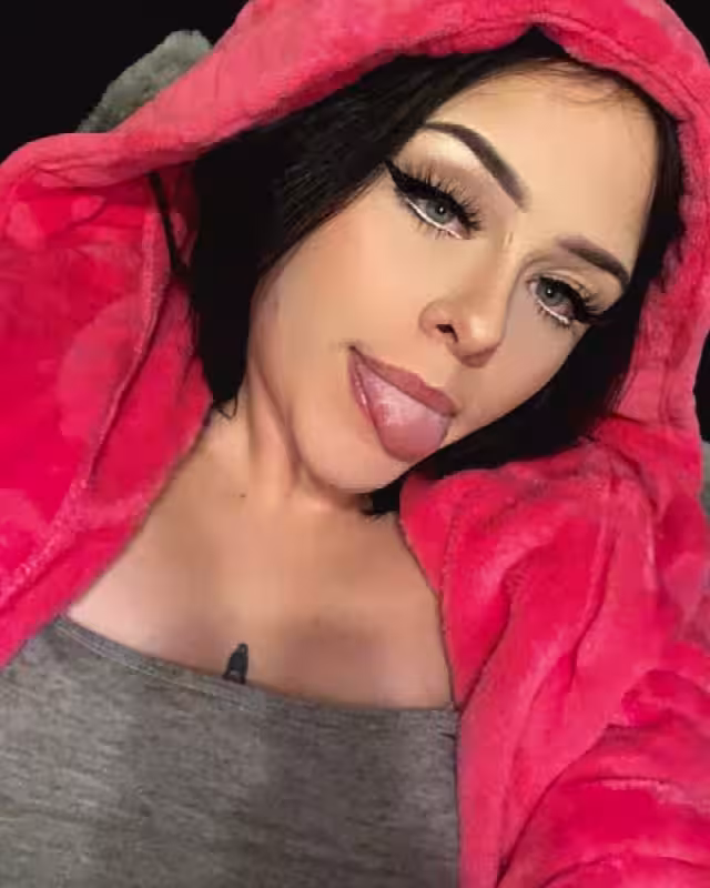 Escort Luna in Louisville, KY