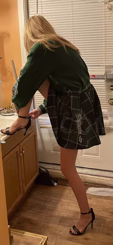 Escort Snowflake in Louisville, KY