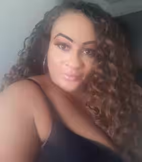 Escort Kim in Madison, WI