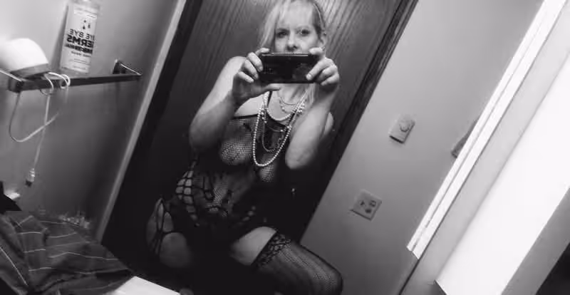 Escort/Massage Holly in Madison, WI