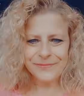 Escort Kim in Mentor, OH