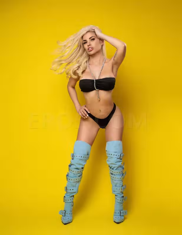 Escort Leah Leeh in Miami, FL