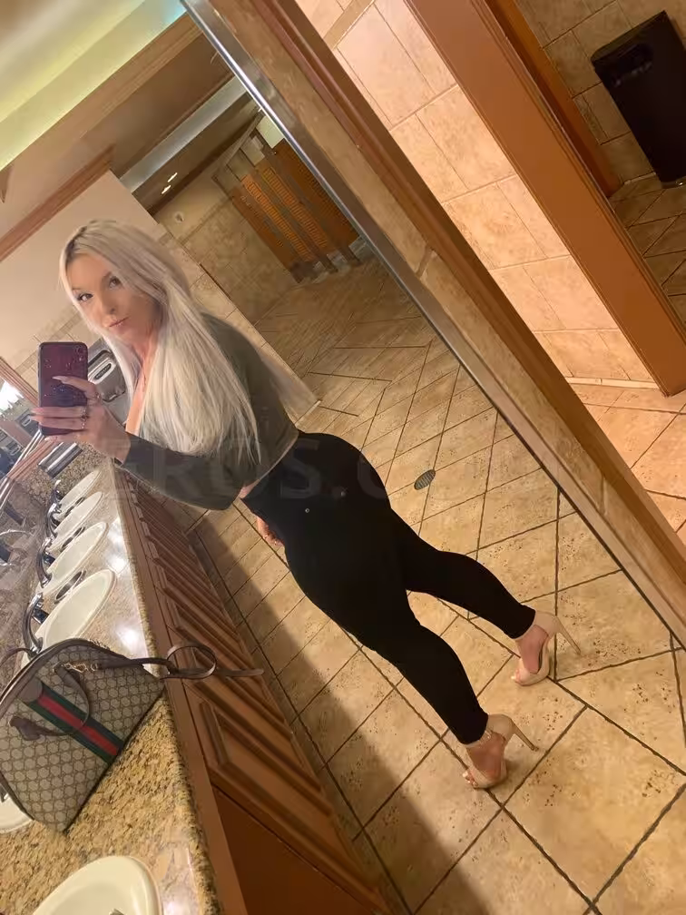 Escort/Massage Myya in Miami, FL