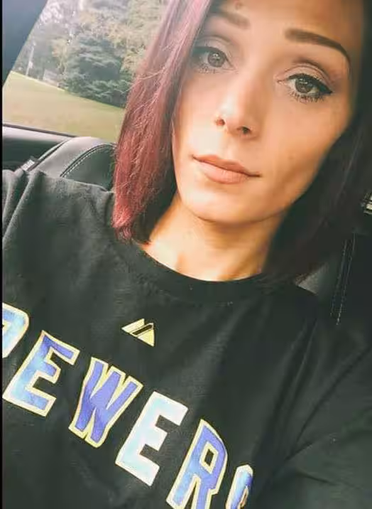 Escort Dana in Milwaukee, WI