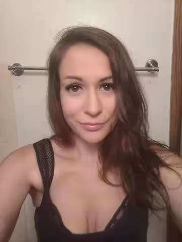 Escort Emily in Milwaukee, WI