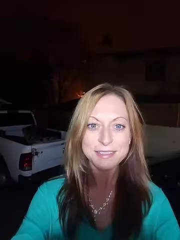 Escort/Massage/S&M Violet in Milwaukee, WI