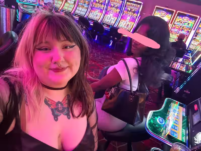 Escort/S&M Goddess Lola / Lola Valentine in Milwaukee, WI