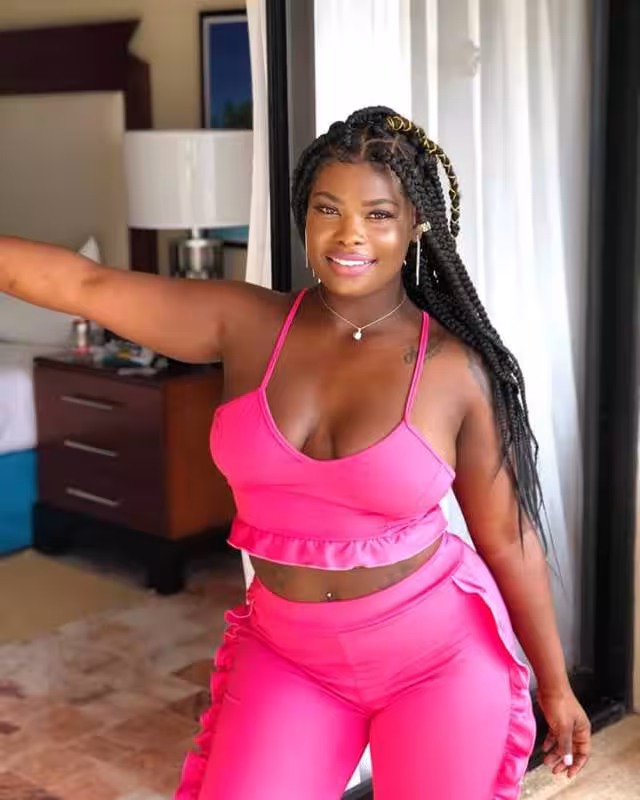 Escort/S&M Nikki Nicole in Milwaukee, WI