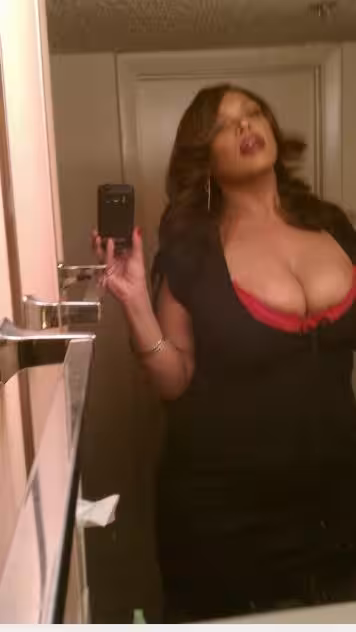 Escort/S&M TS Lola / Nina in Milwaukee, WI