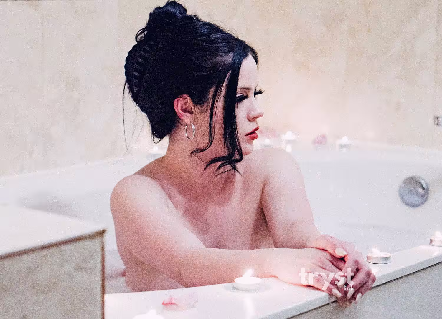 Massage Devon in Milwaukee, WI