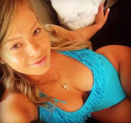 Escort Ginger / Brittney Bottoms / Bella Bottoms in Minneapolis, MN