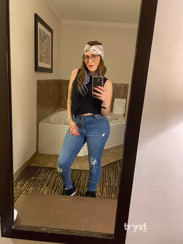 Escort/Massage Allie / Ellie in Minneapolis, MN