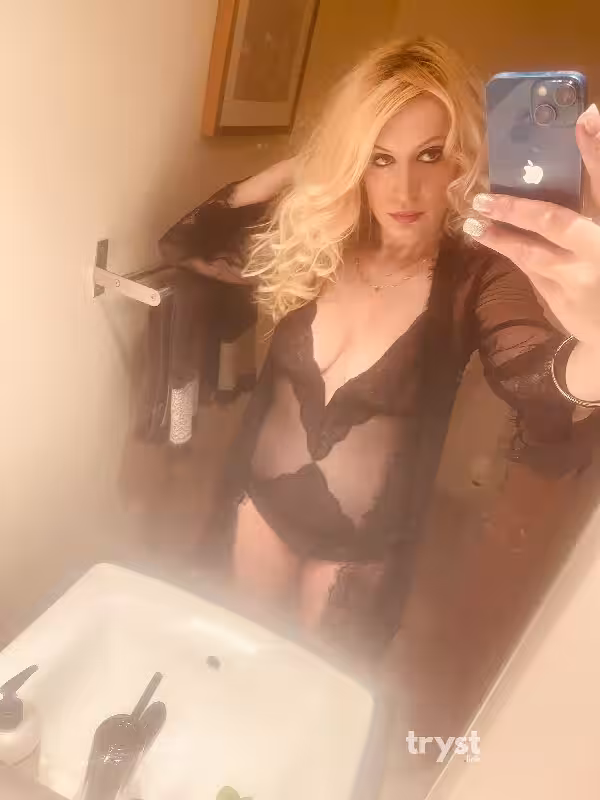 Escort/Massage Crystal in Minneapolis, MN