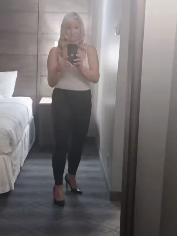 Escort/Massage Laura Lux in Minneapolis, MN