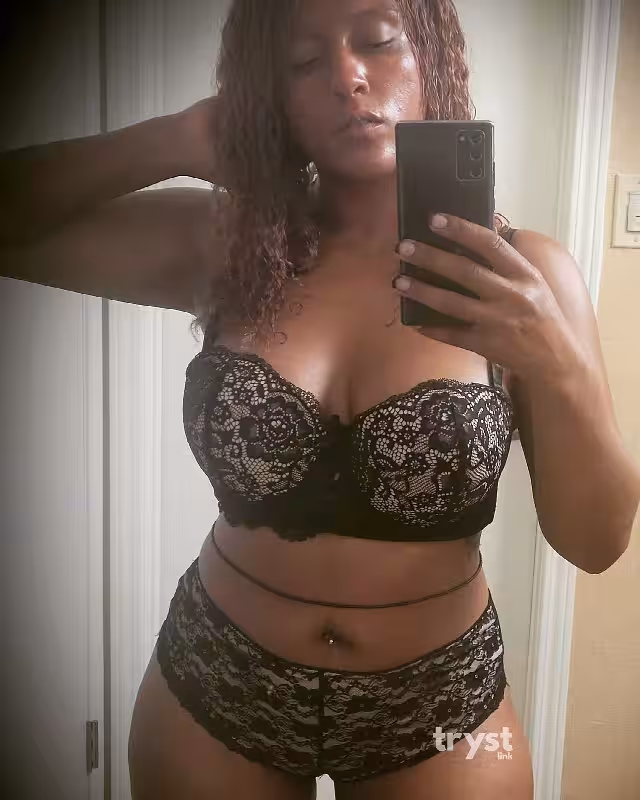 Escort/Massage/S&M Carmen in Minneapolis, MN