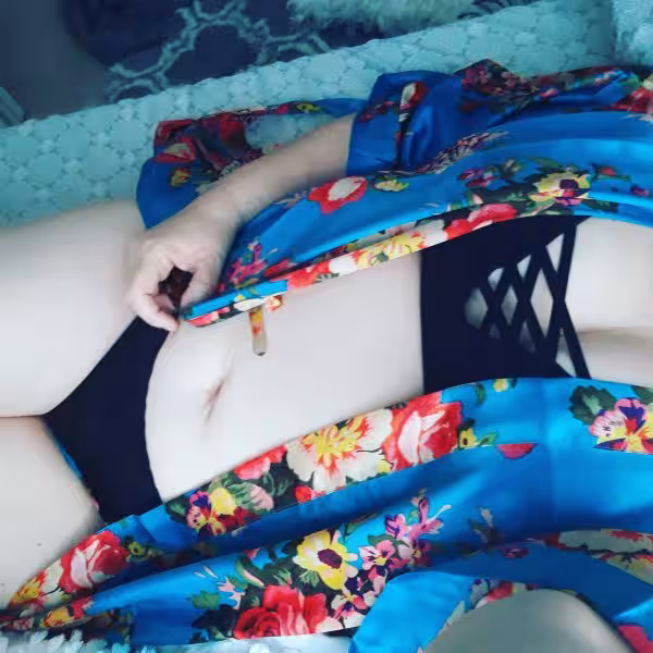 Escort Violet in National City, CA