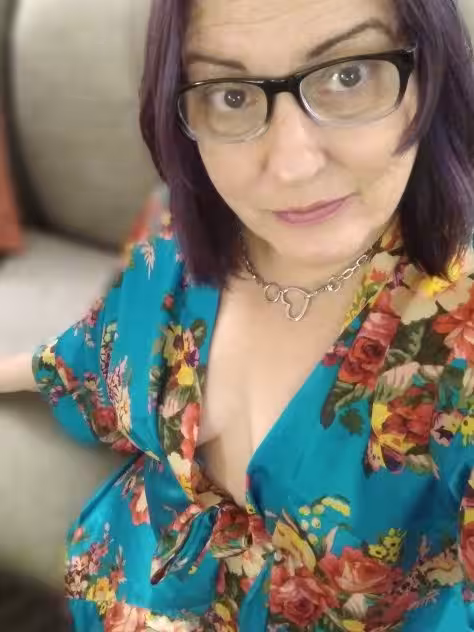 Escort Violet in National City, CA