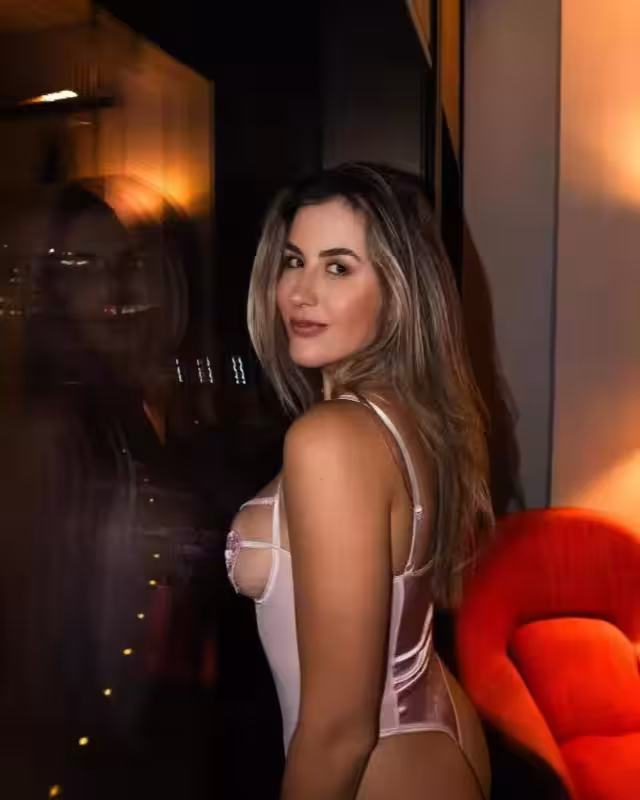 Escort Camila (2025) in New York City - Manhattan, NY