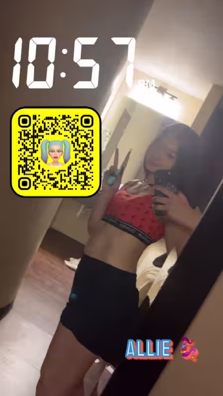 Escort Apple Almi in Norfolk, VA