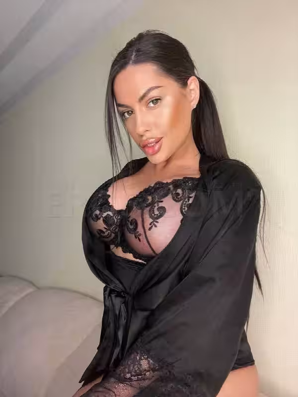 Escort Milena in Norfolk, VA