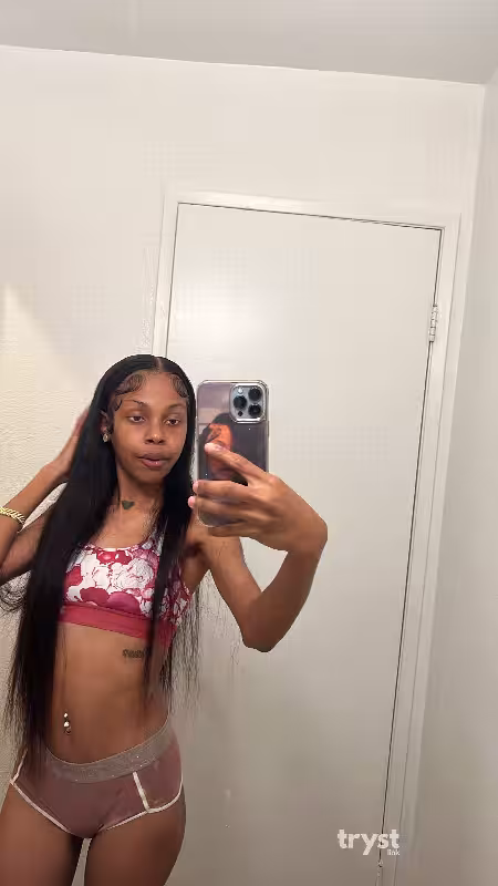 Escort Summerella in Ontario, CA