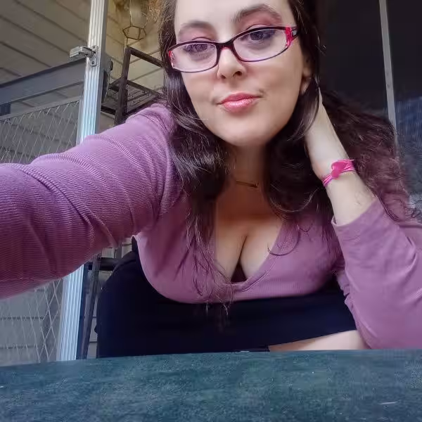 Escort Dahlia in Peoria, AZ