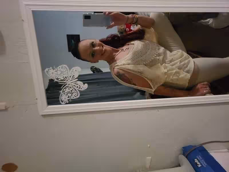 Escort Tink in Peoria, IL