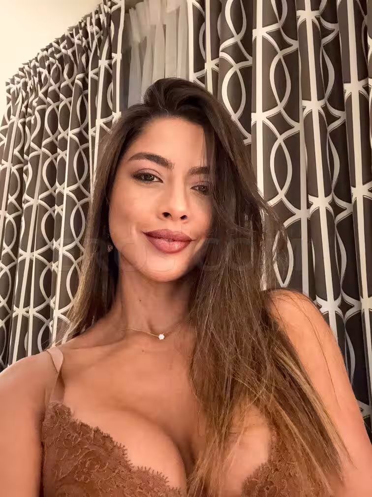 Escort Luna in Philadelphia, PA