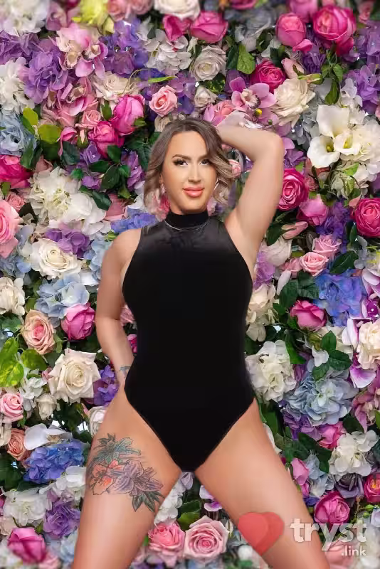 Escort Summer in Philadelphia, PA