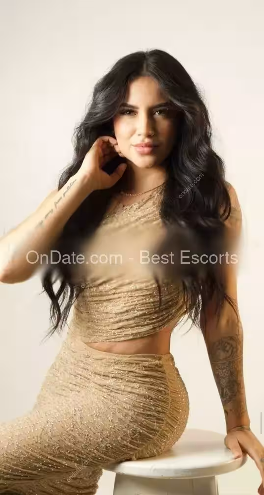 Escort Nina in Pittsburgh, PA