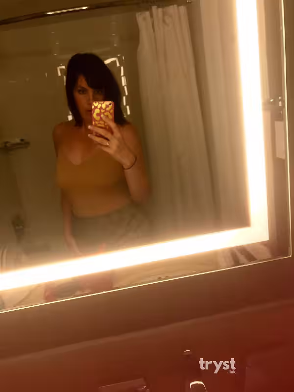 Massage Elegant Shannon in Pittsburgh, PA