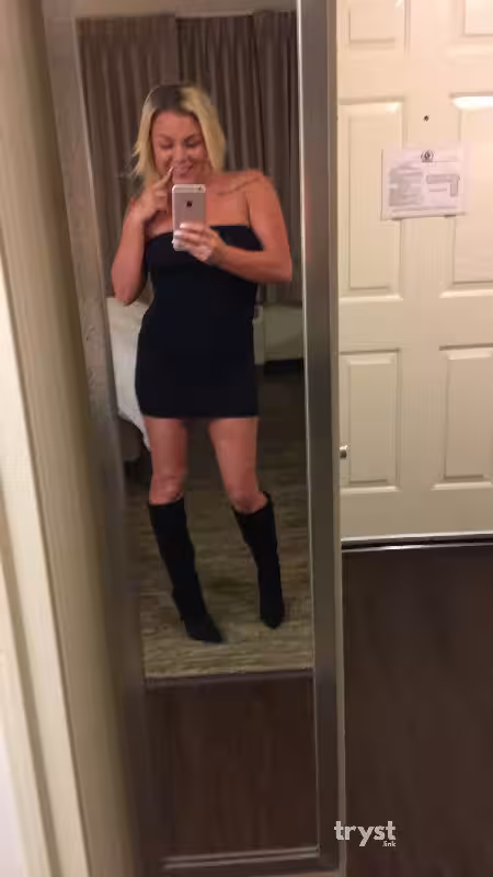 Escort Jewels in Port Saint Lucie, FL