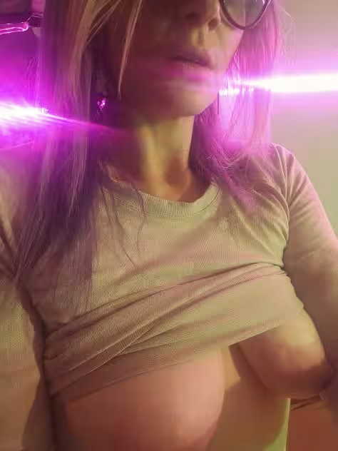 Escort/Massage Gray in Portland, OR