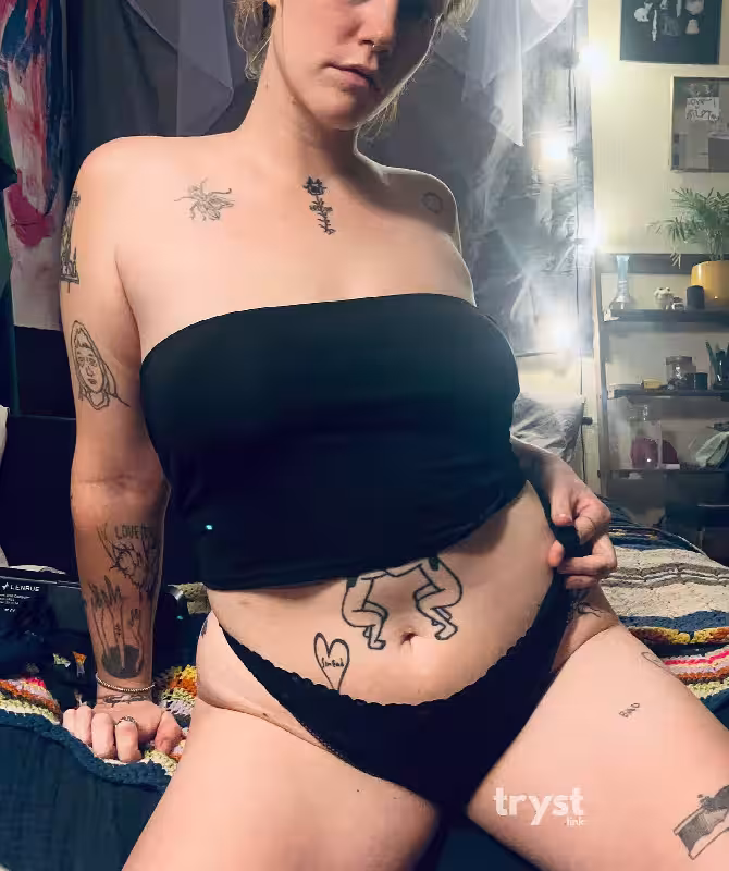 Escort Nell in Providence, RI