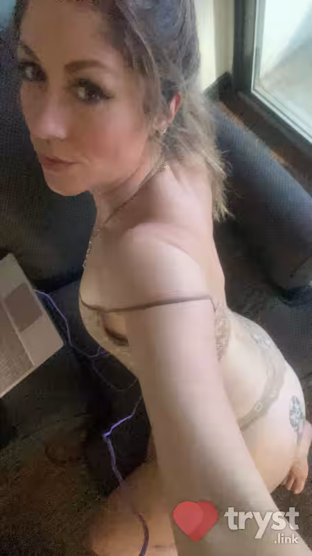 Escort/Massage Trixie McGee in Raleigh, NC