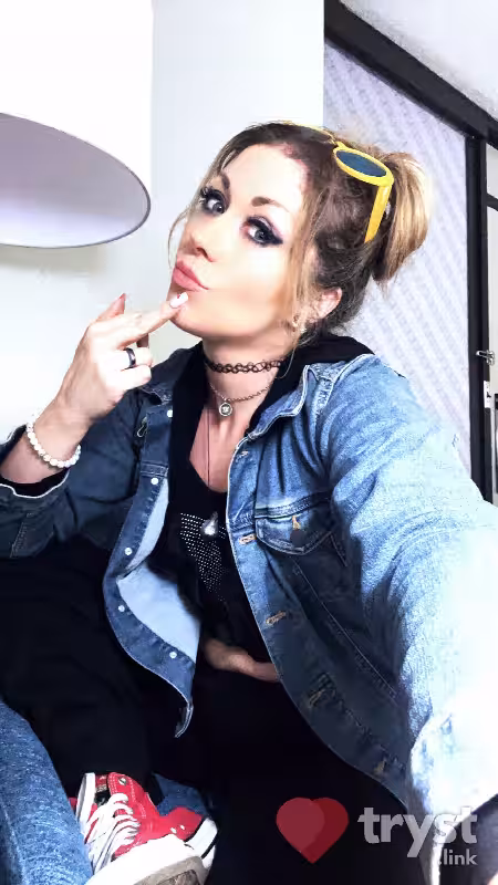 Escort/Massage Trixie McGee in Raleigh, NC