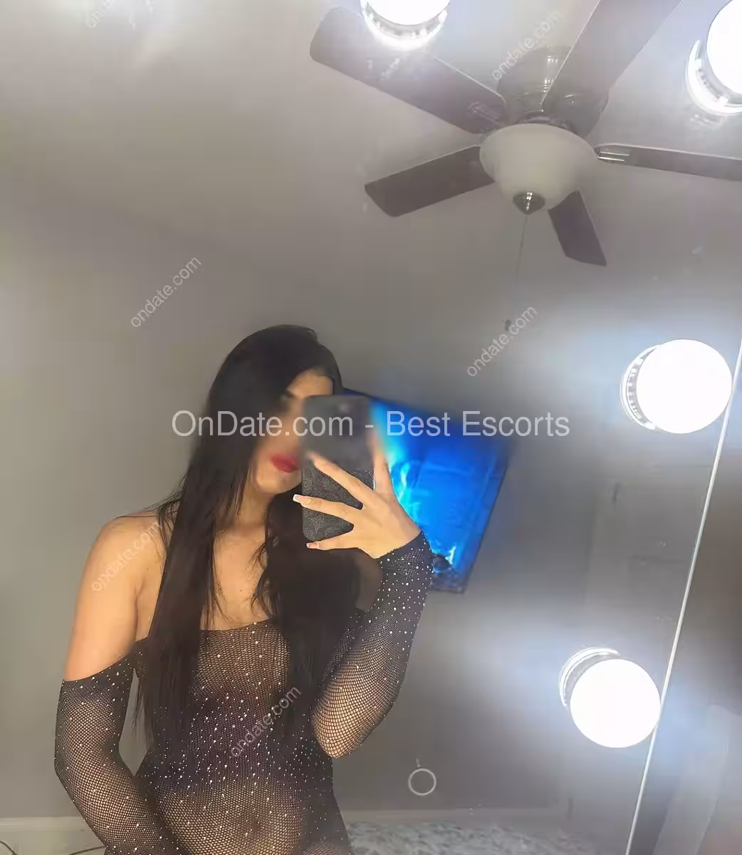 Escort Ariana in Reston, VA