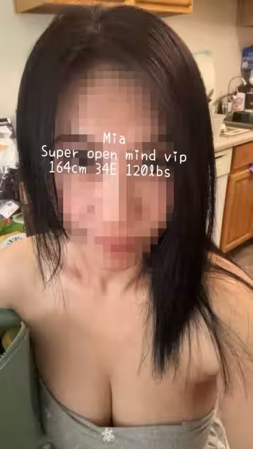 Escort Mia in Rowland Heights, CA