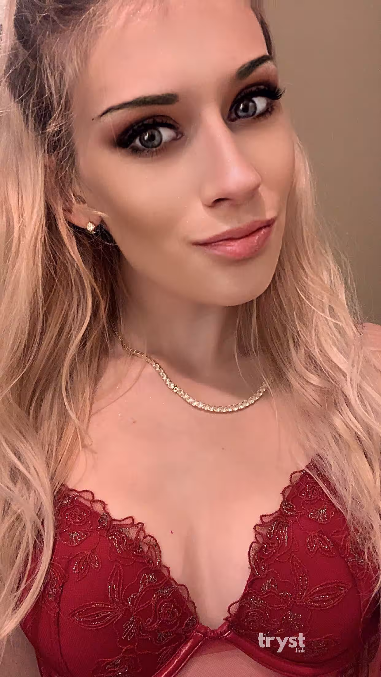 Escort Skyler Rhodes in Sacramento, CA