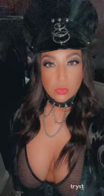 Escort Kiki in Saint Paul, MN