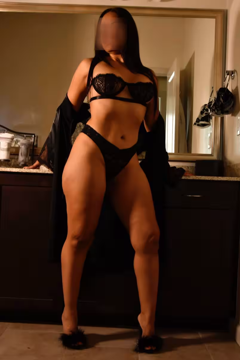Escort/Massage Izabella / Bella in San Diego, CA