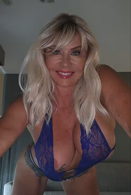 Escort/Massage/S&M Roxynotroxanne and Lovely Vivian Lace in San Diego, CA