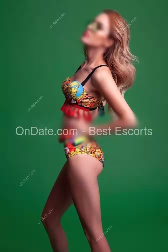 Escort Mia Wood in San Francisco, CA