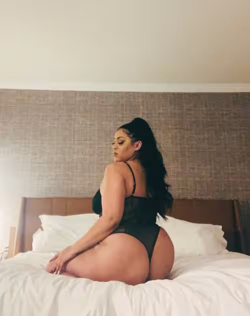 Escort Jazmin / Tianna Love in Schaumburg, IL
